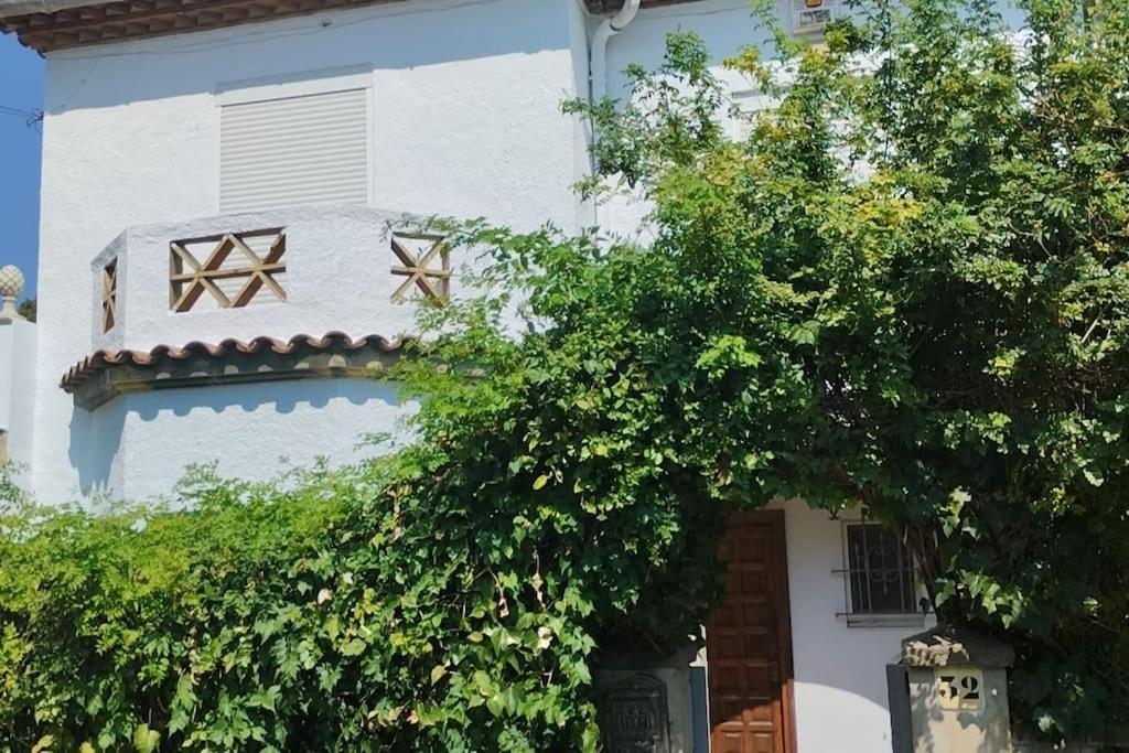 Villa Casa Centrica En Girona Esterno foto